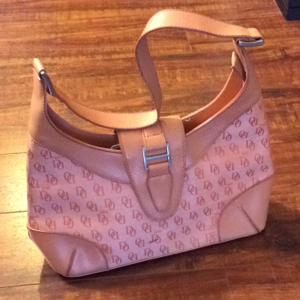 Dooney and Bourke purse Peach color